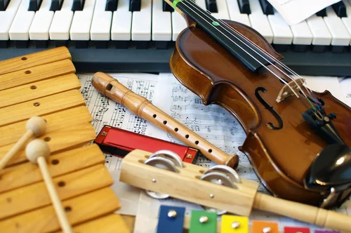 Müzik: İngilizce Dil Öğreniminde Anahtar Rolü Müzik: İngilizce Dil Öğreniminde Anahtar Rolü